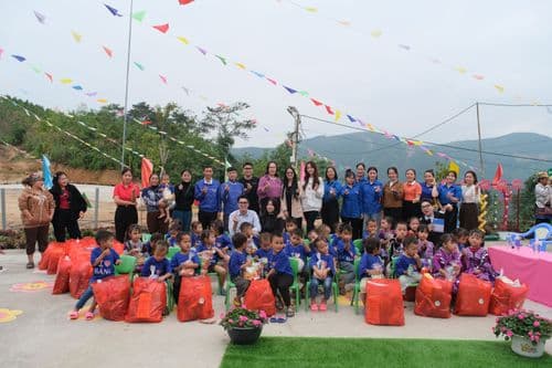 “Nắng Ấm Nậm Lúc” - Hành trình sẻ chia yêu thương của Xipat