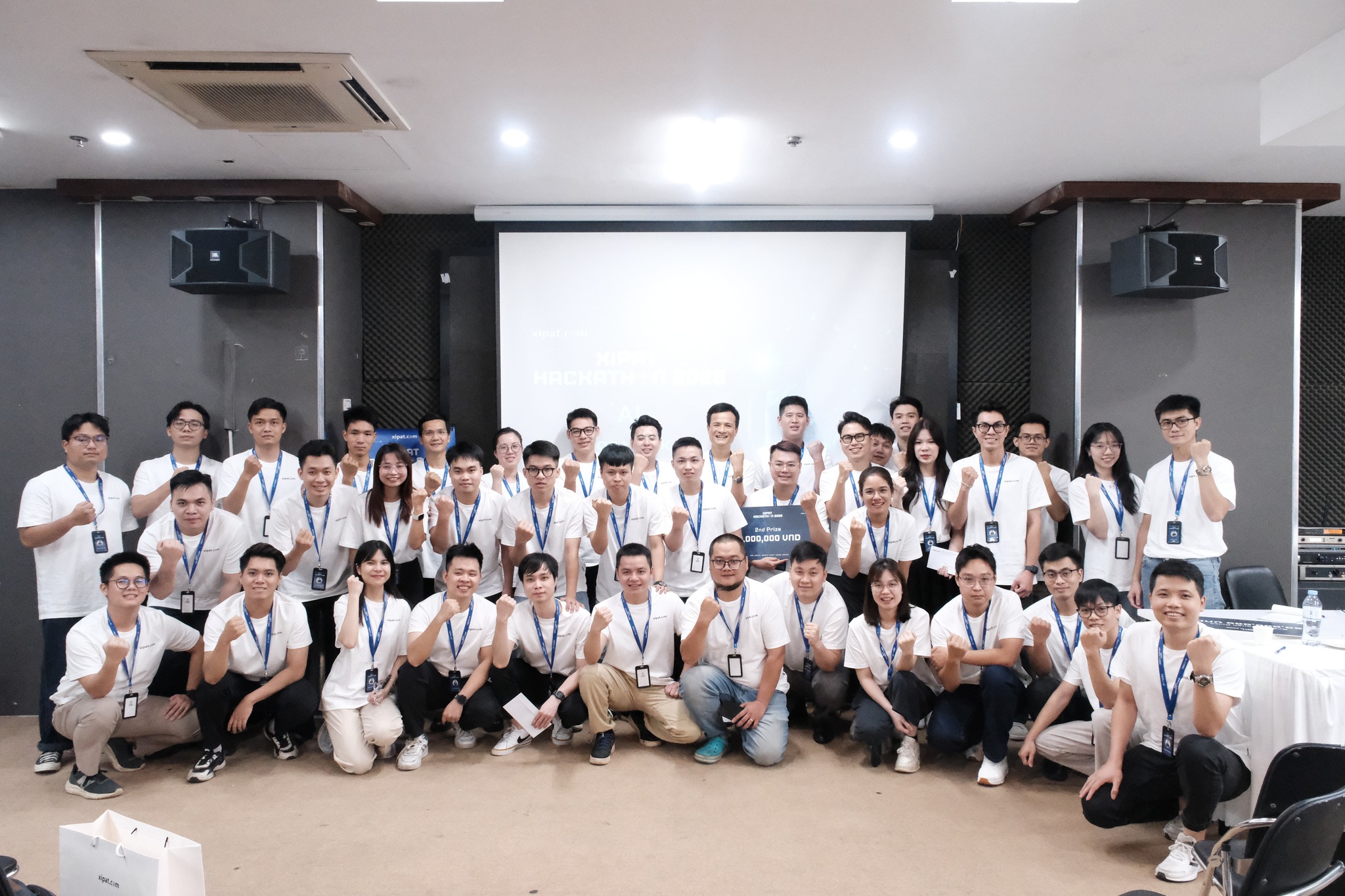 XIPAT HACKATHON 2025: CHINH PHỤC THỬ THÁCH – KHAI PHÓNG SỨC MẠNH AI FOR WORK
